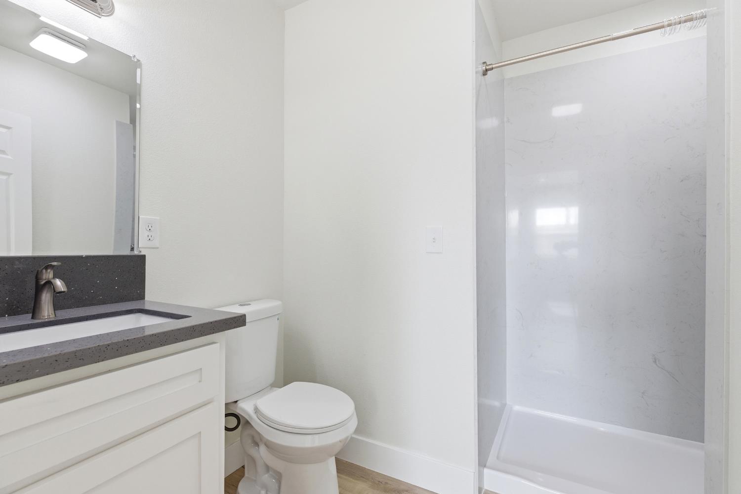 821 Sutter Ave, Modesto, CA 95351