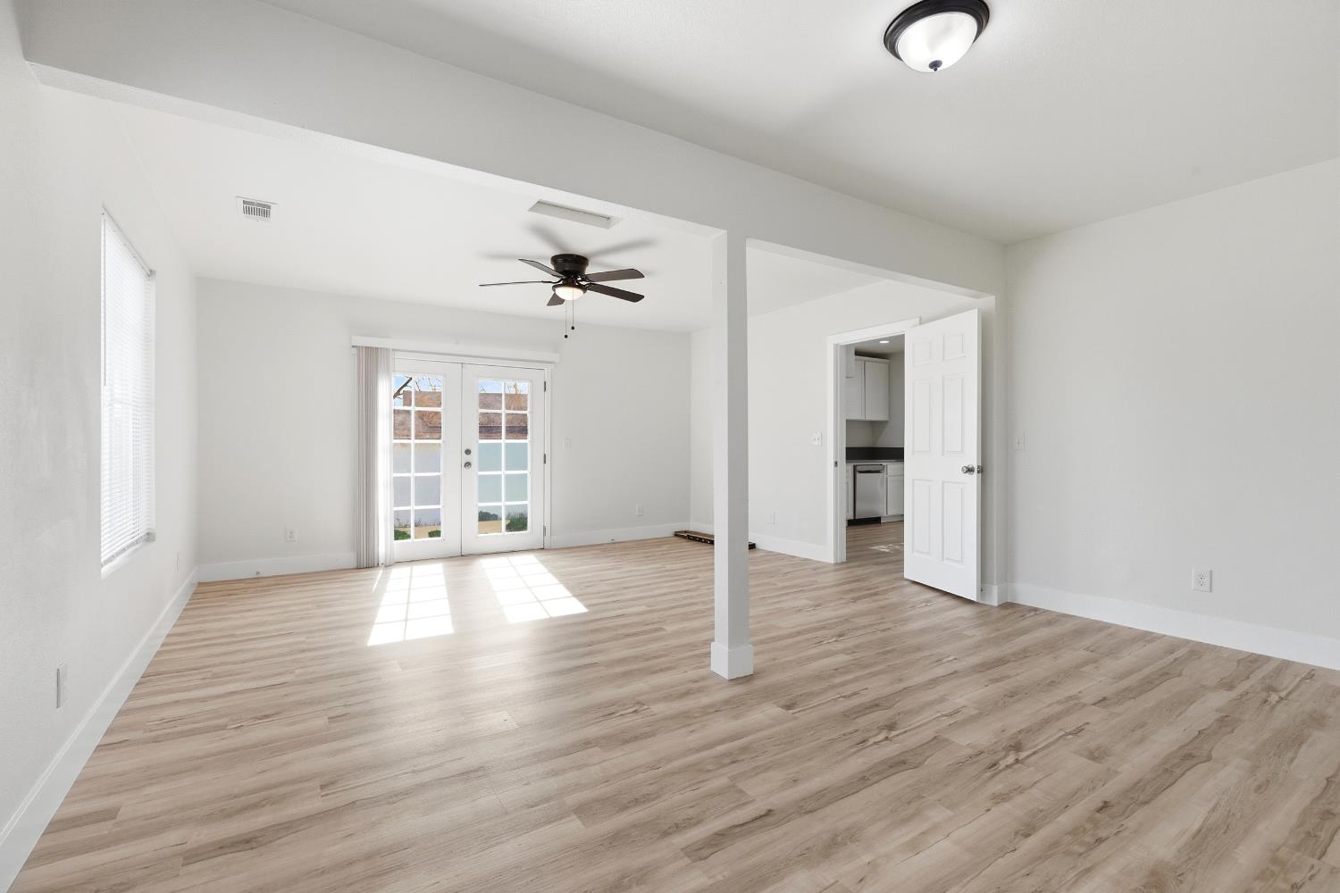 821 Sutter Ave, Modesto, CA 95351