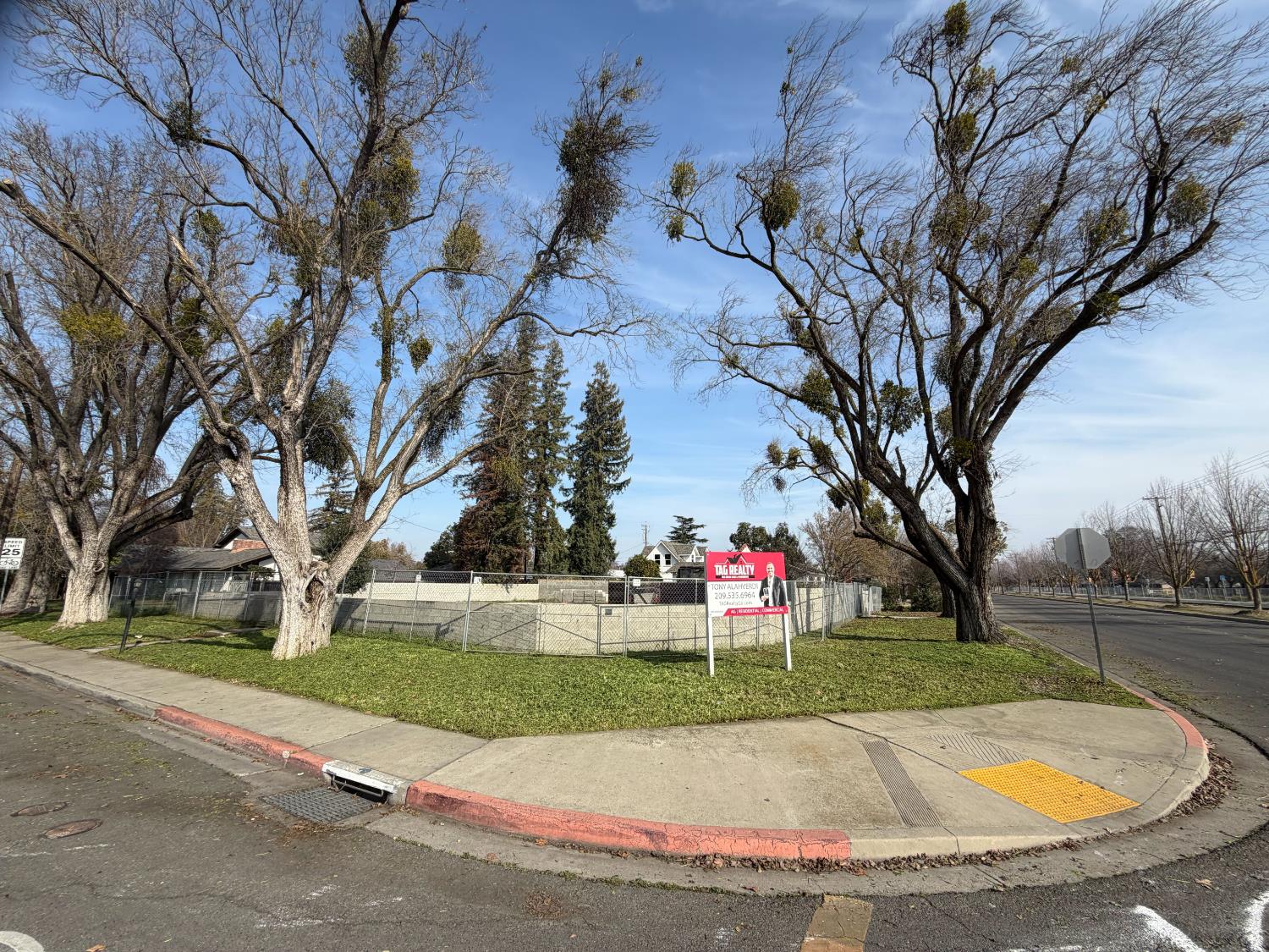 820 N Berkeley Ave, Turlock, CA 95380