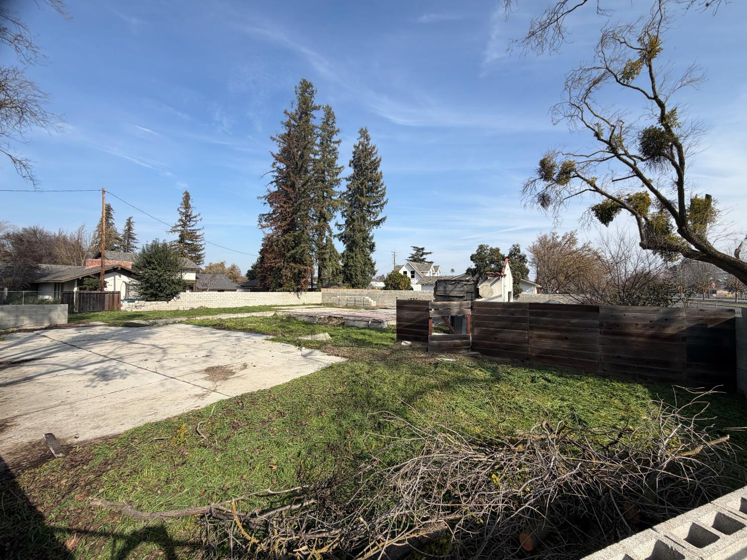 820 N Berkeley Ave, Turlock, CA 95380
