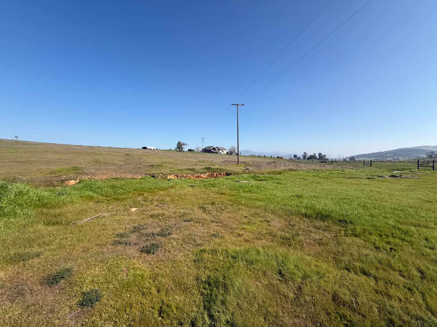 9668 Laredo St, La Grange, CA 95329