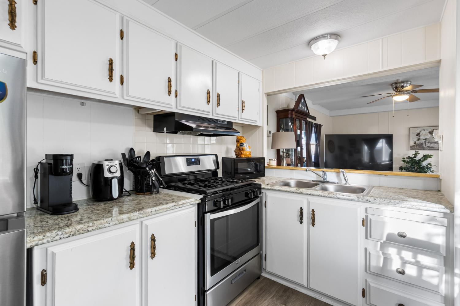 2240 Golden Oak Lane #98, Merced, CA 95341