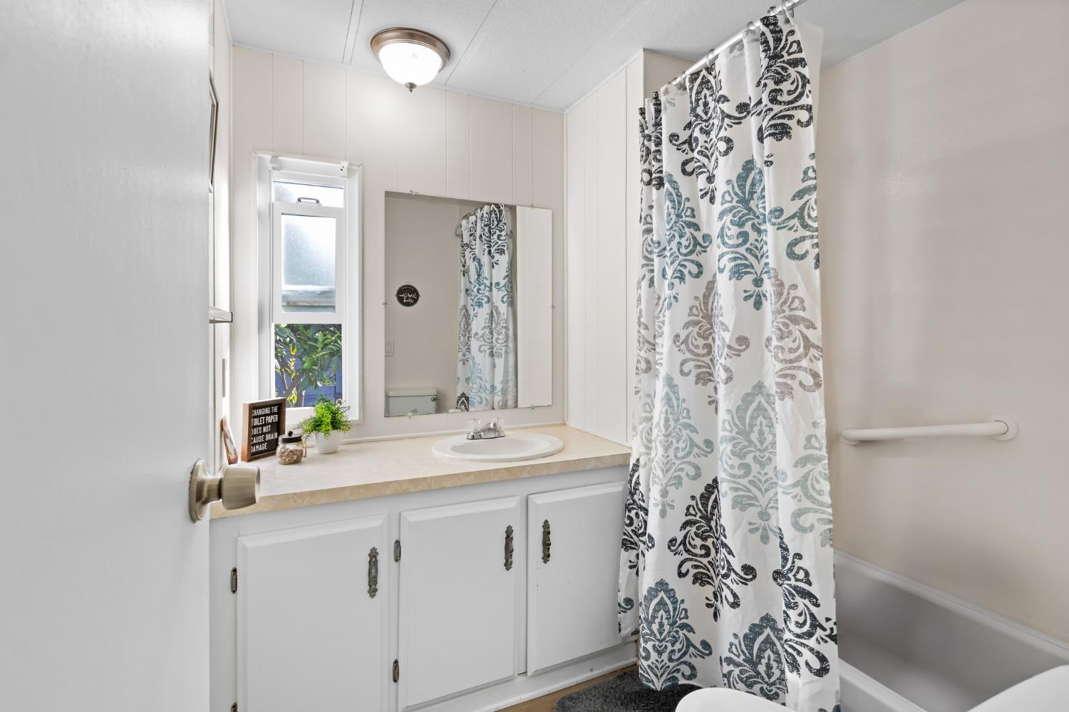 2240 Golden Oak Lane #98, Merced, CA 95341