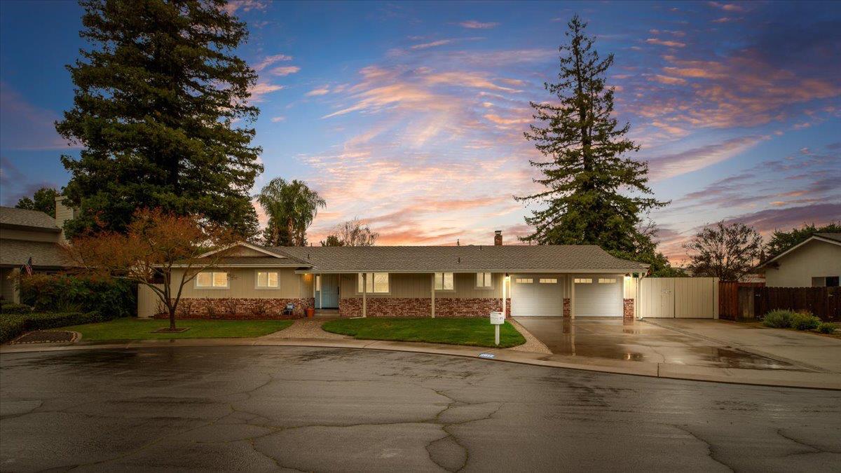 1912 Scarborough Ct, Modesto, CA 95355