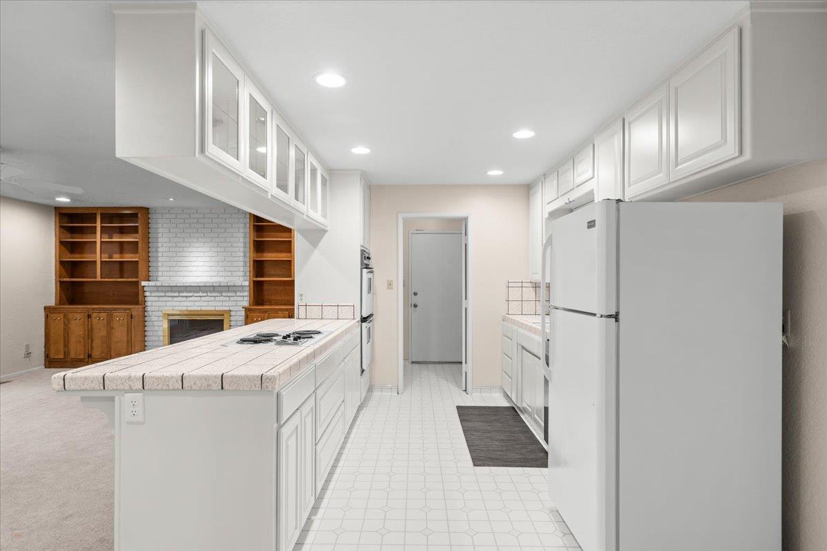 1912 Scarborough Ct, Modesto, CA 95355