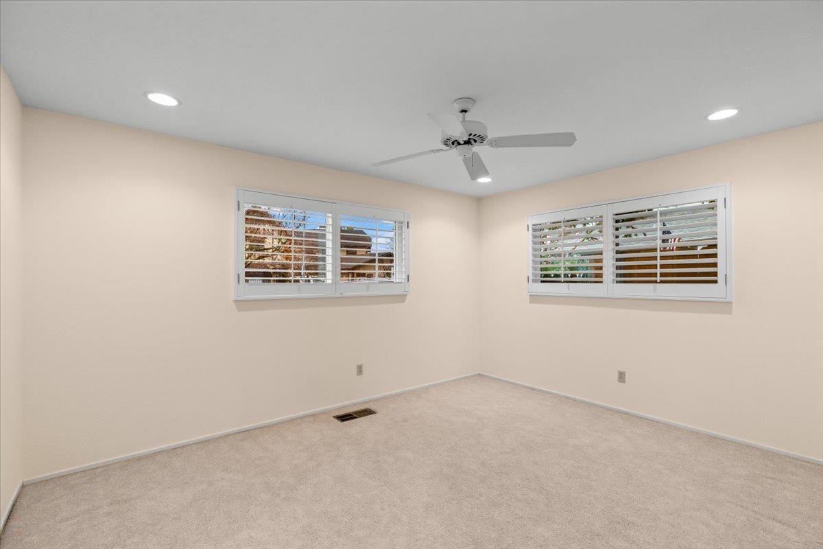 1912 Scarborough Ct, Modesto, CA 95355