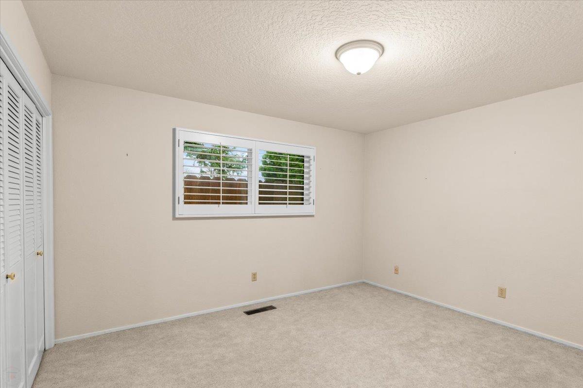 1912 Scarborough Ct, Modesto, CA 95355