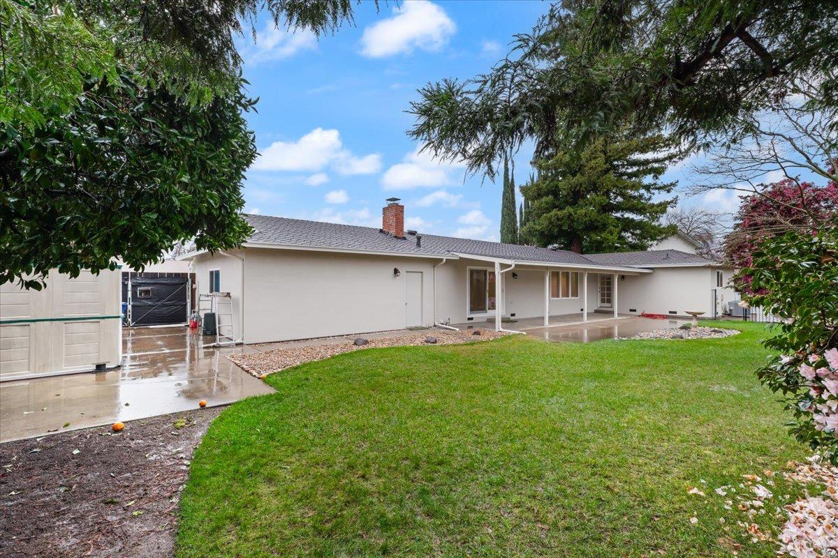 1912 Scarborough Ct, Modesto, CA 95355