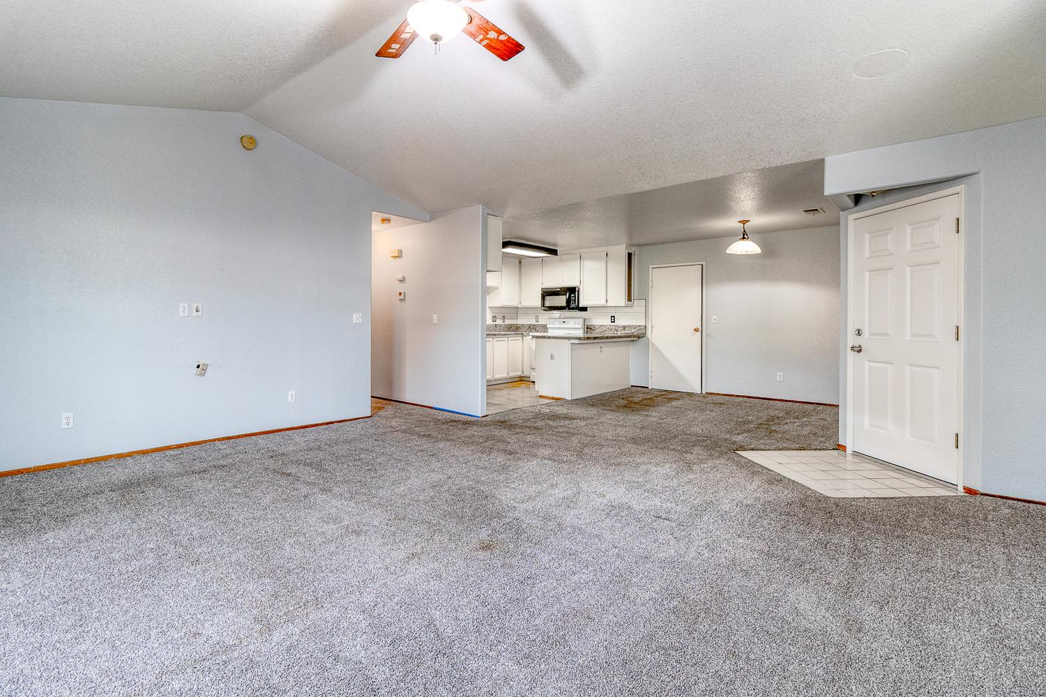 900 W Canal Dr #114, Turlock, CA 95380