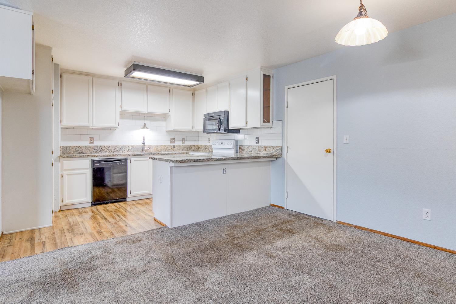 900 W Canal Dr #114, Turlock, CA 95380