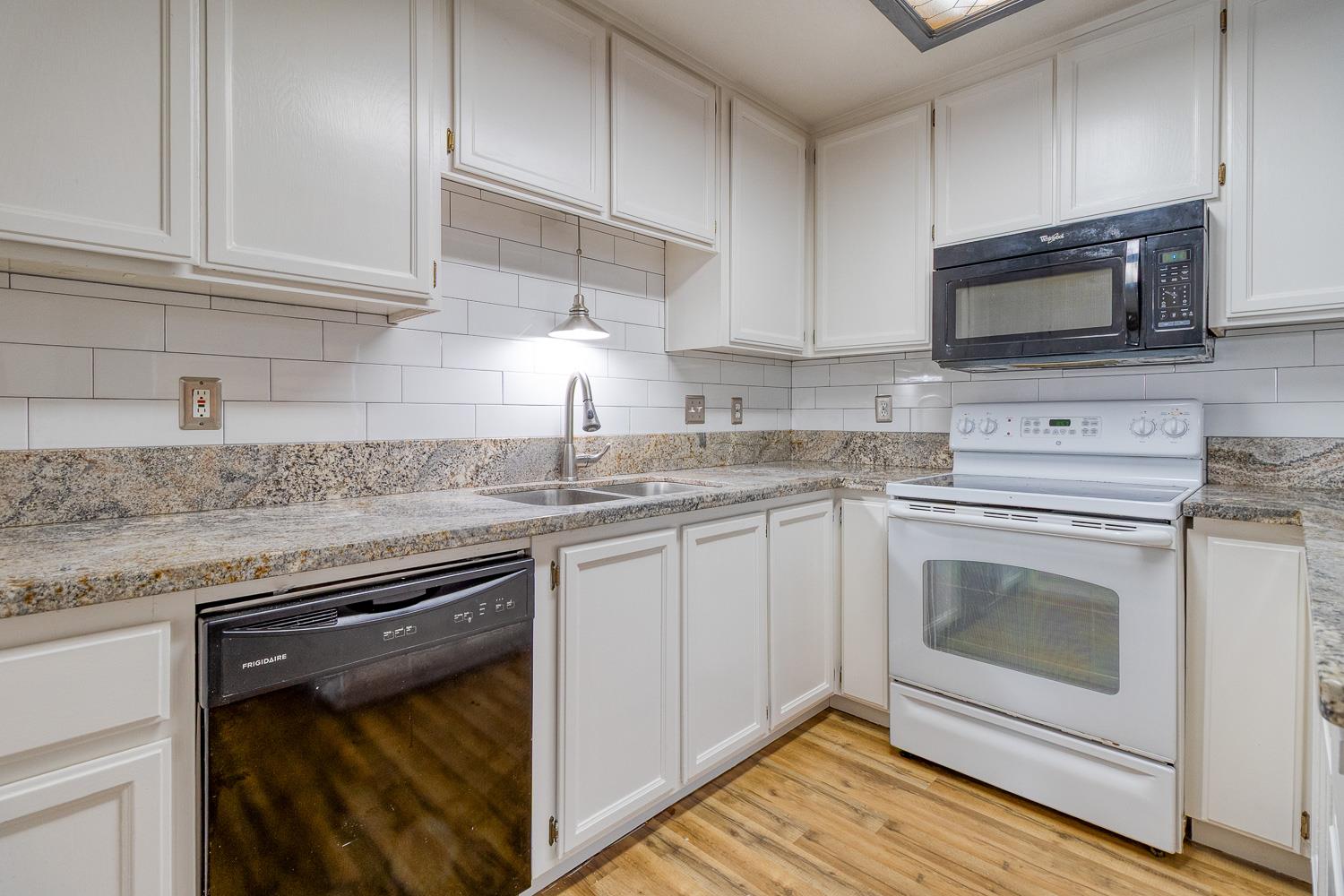 900 W Canal Dr #114, Turlock, CA 95380