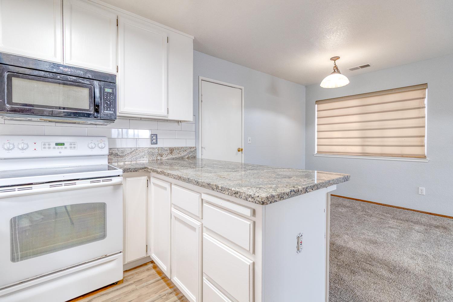 900 W Canal Dr #114, Turlock, CA 95380