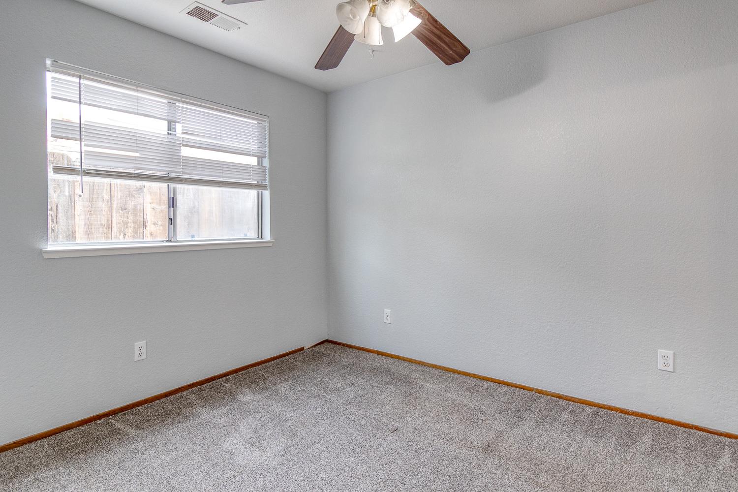 900 W Canal Dr #114, Turlock, CA 95380