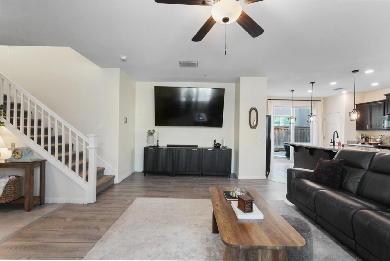 5713 Antique Rose Way, Riverbank, CA 95367