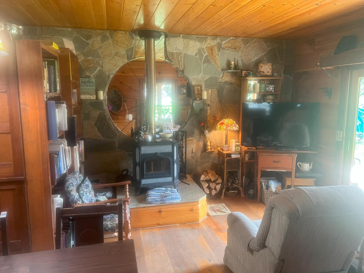 140040 Vincent Fire Road, Tollhouse, CA 93667