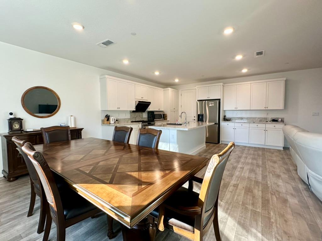 1770 Flaxen Ct, Manteca, CA 95337