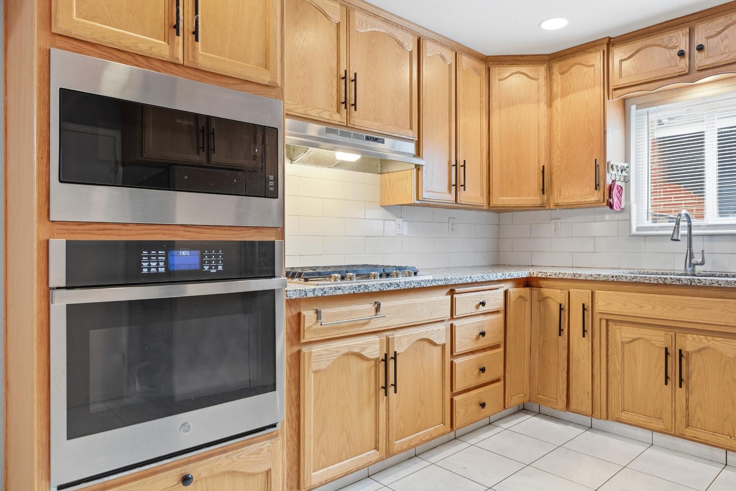 1322 Carver, Modesto, CA 95350