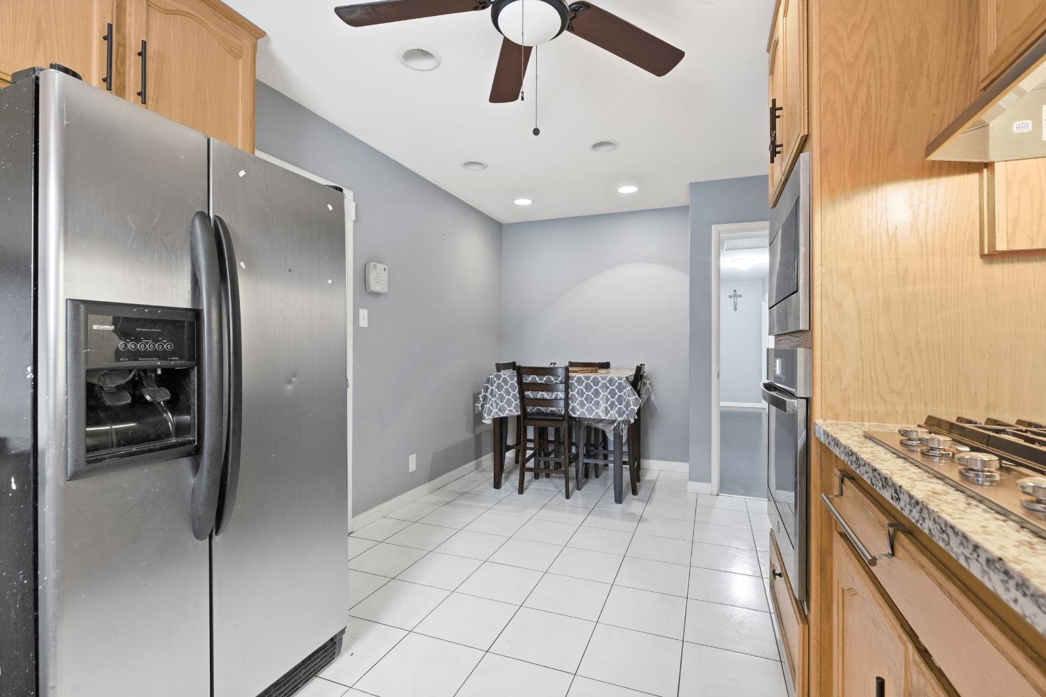 1322 Carver, Modesto, CA 95350