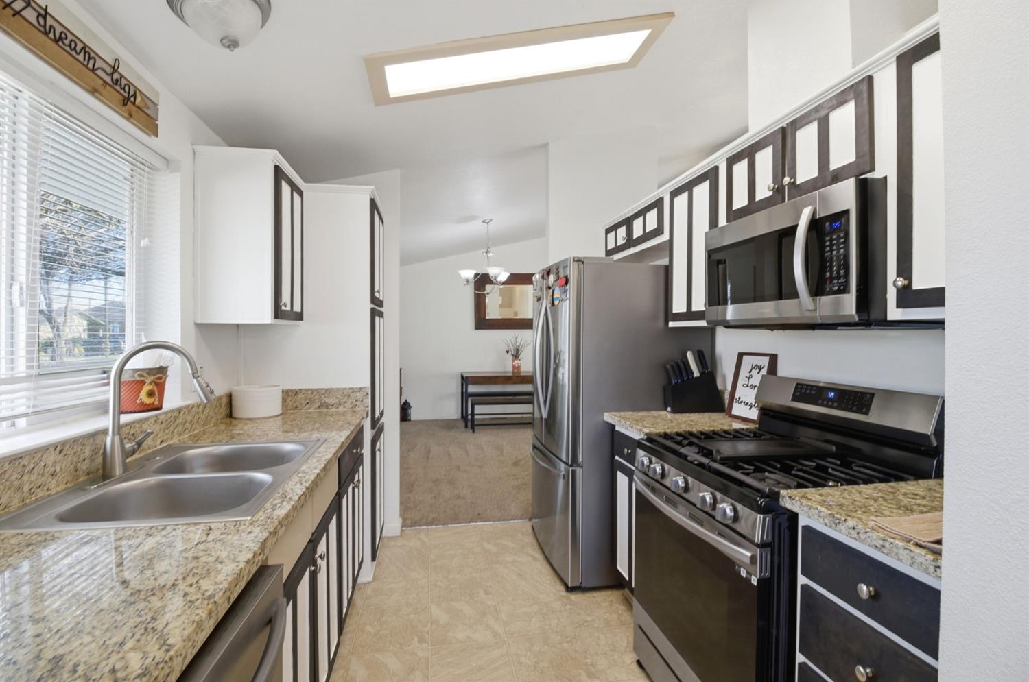 712 5th Ave, Gustine, CA 95322