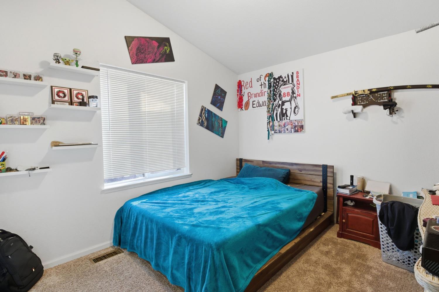 712 5th Ave, Gustine, CA 95322