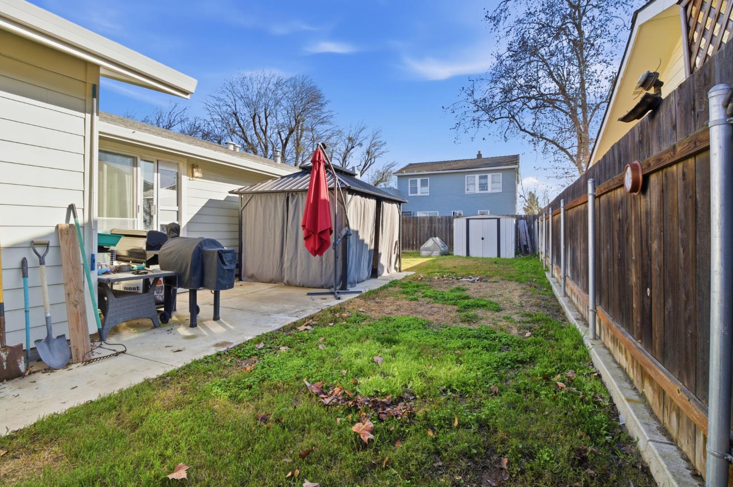 712 5th Ave, Gustine, CA 95322