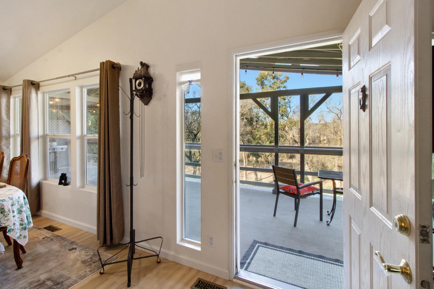 13355 Lancaster Rd, Oakdale, CA 95361