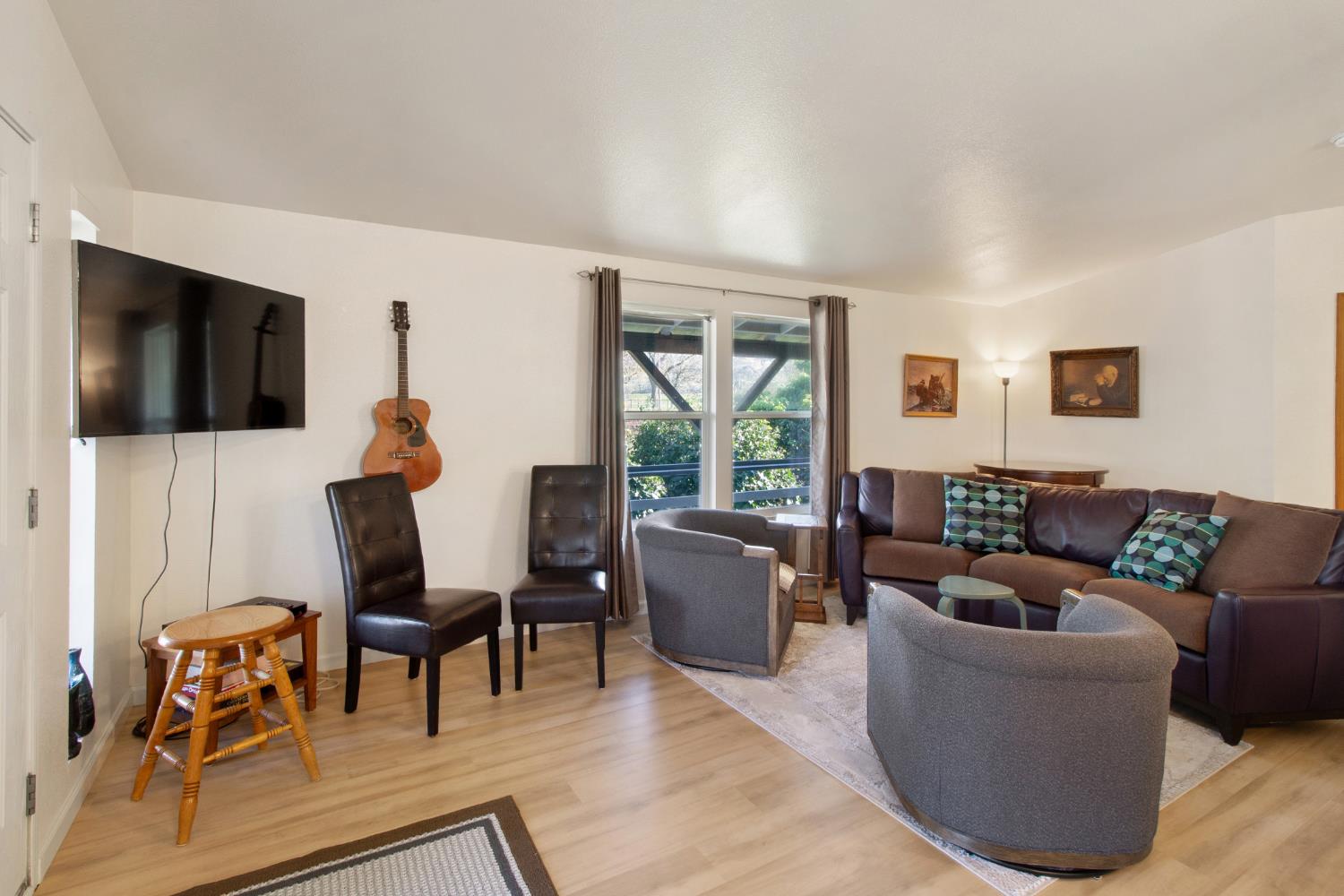 13355 Lancaster Rd, Oakdale, CA 95361