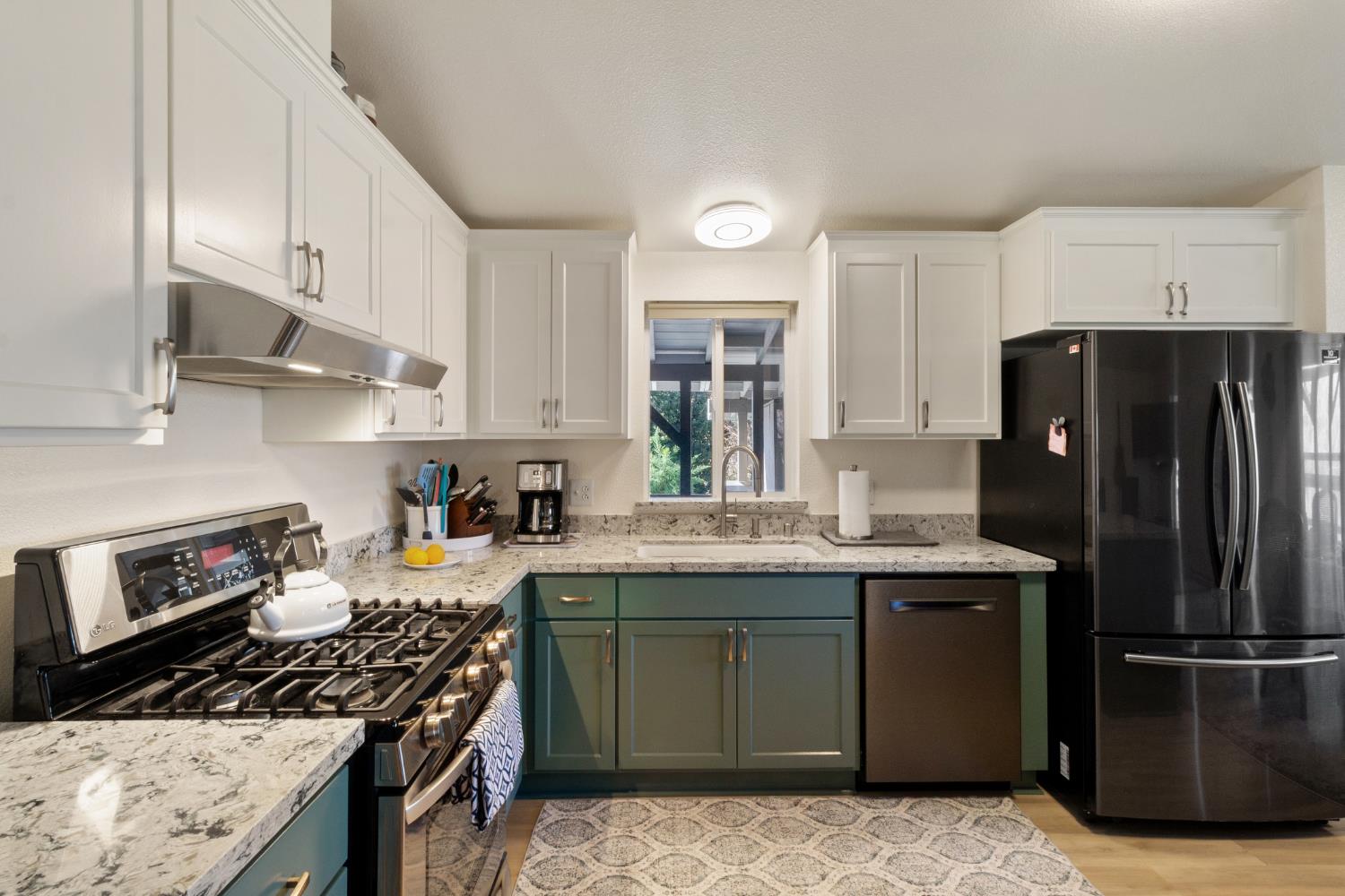 13355 Lancaster Rd, Oakdale, CA 95361