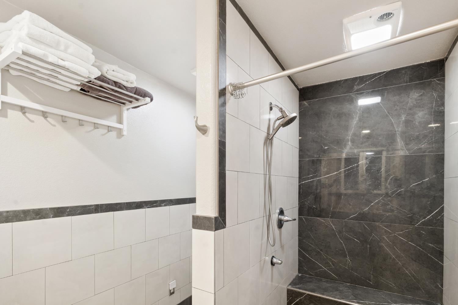 13355 Lancaster Rd, Oakdale, CA 95361