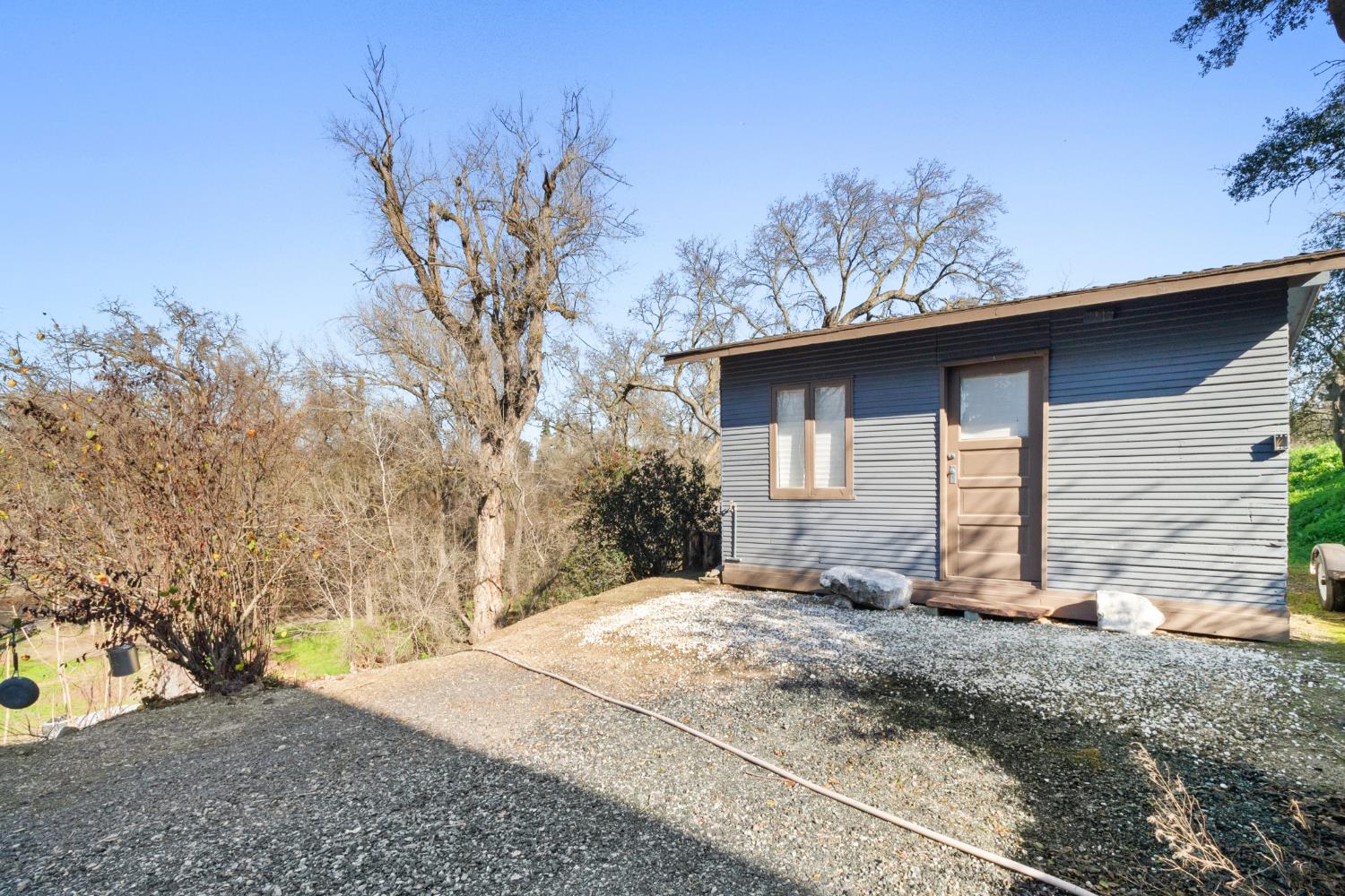 13355 Lancaster Rd, Oakdale, CA 95361