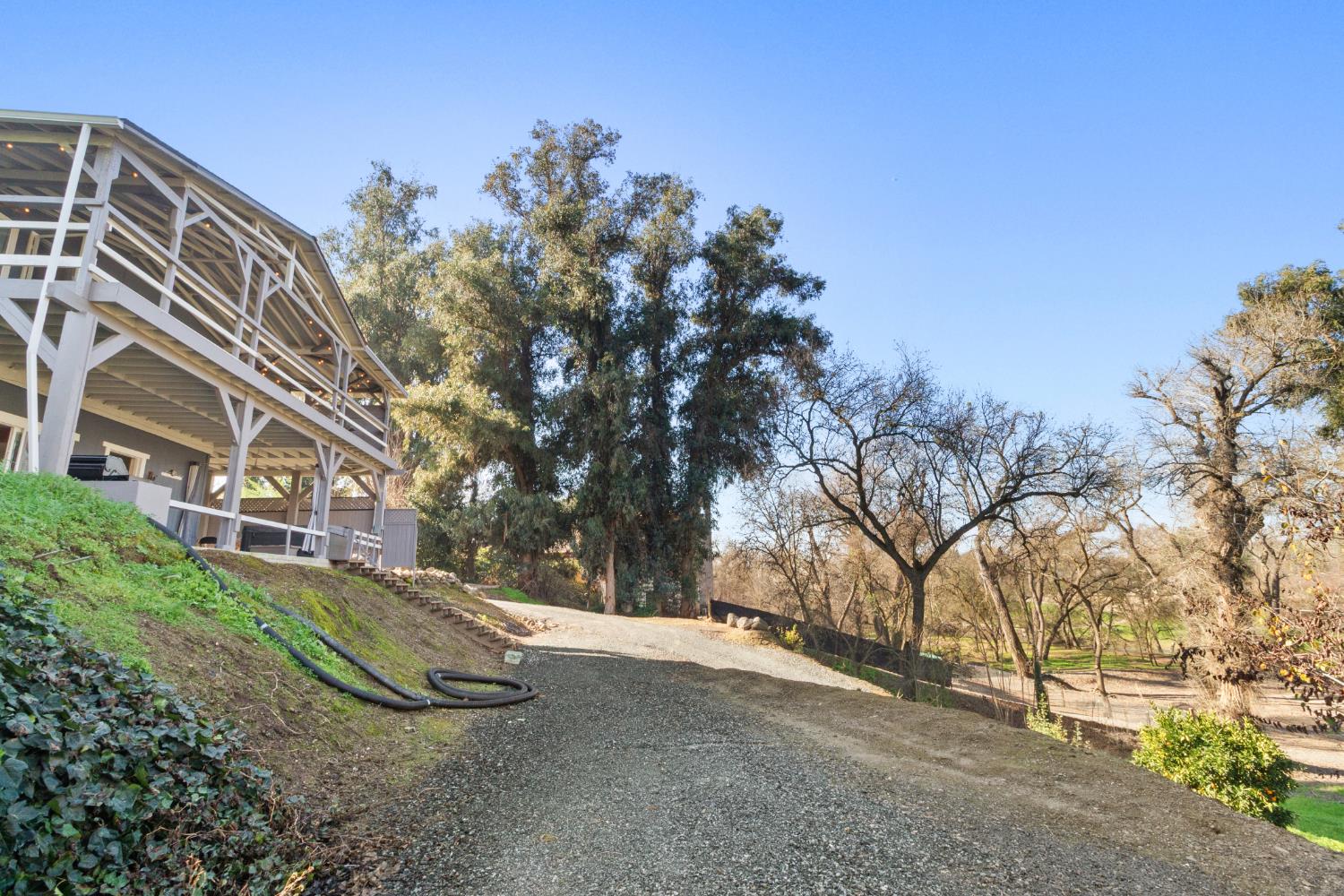 13355 Lancaster Rd, Oakdale, CA 95361