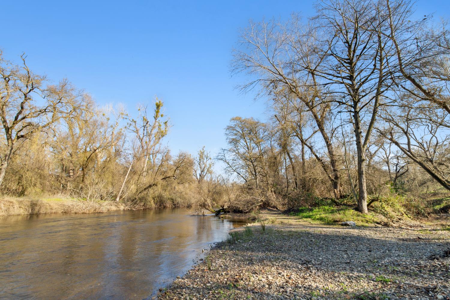 13355 Lancaster Rd, Oakdale, CA 95361