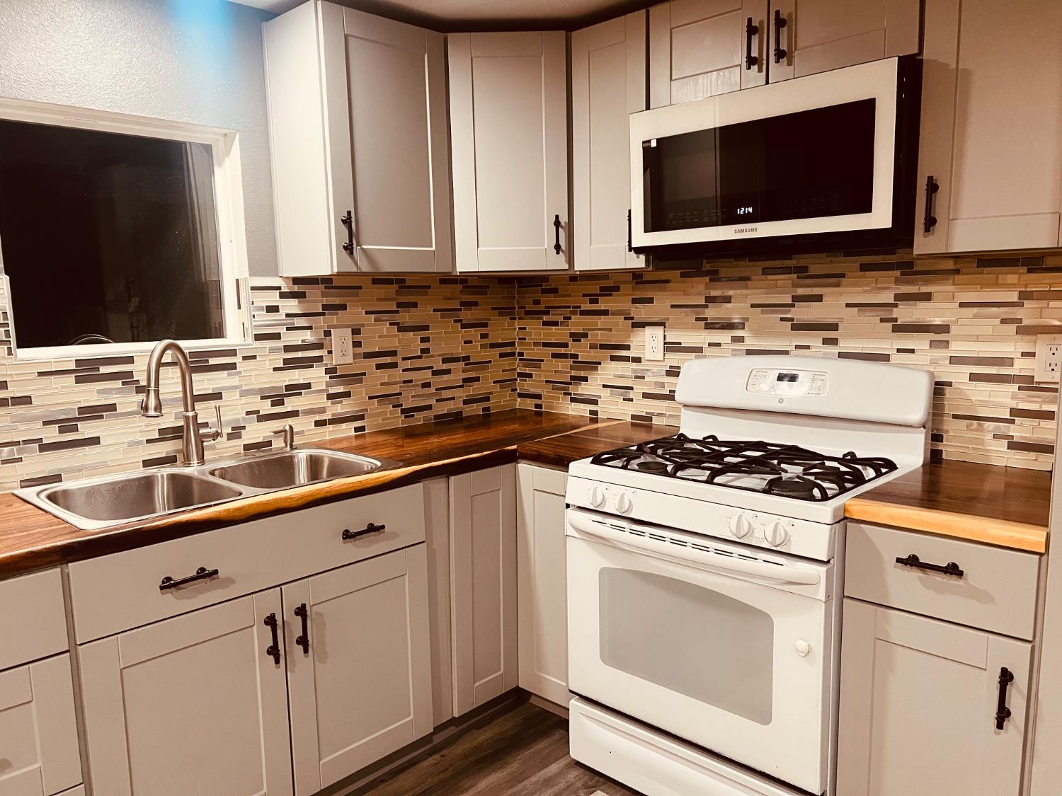 4024 Mchenry Ave #141, Modesto, CA 95356