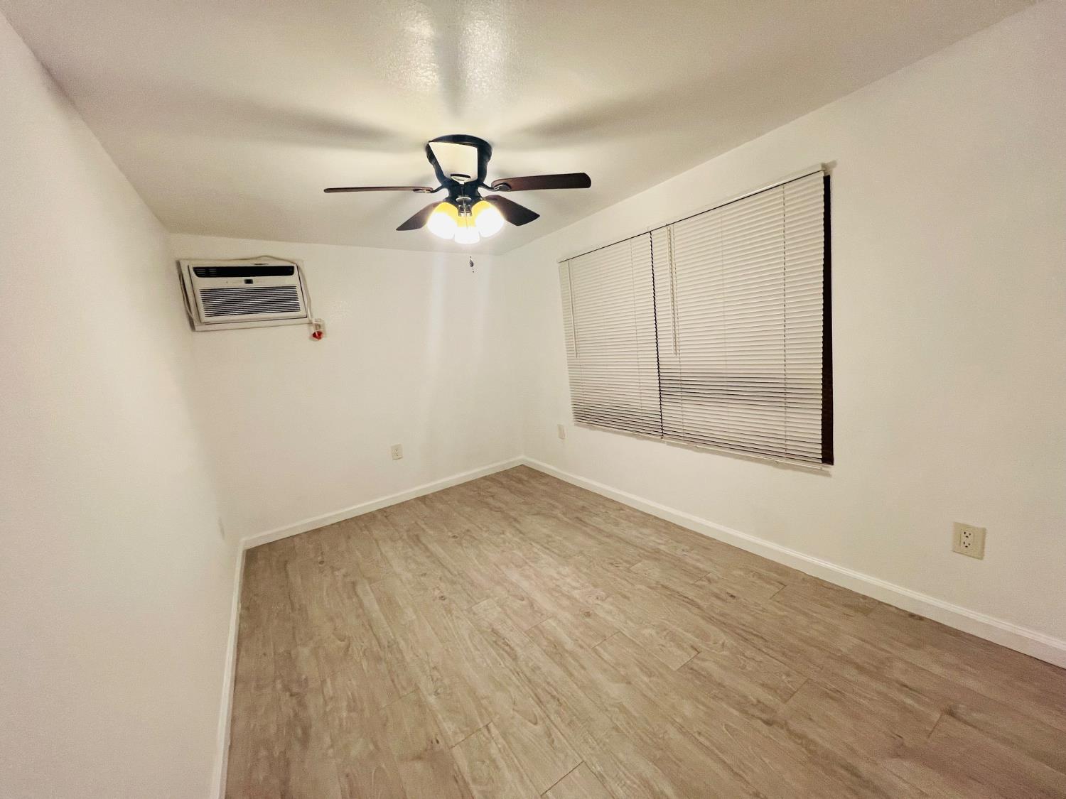 4024 Mchenry Ave #141, Modesto, CA 95356