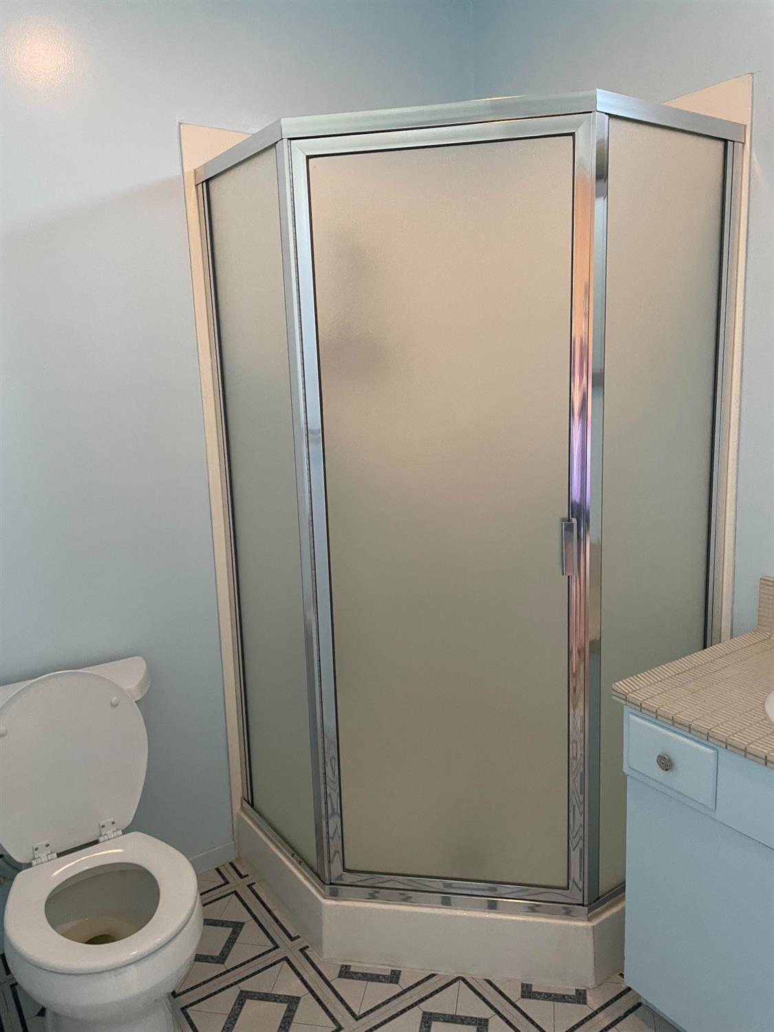 1506 Mitchell, Escalon, CA 95320