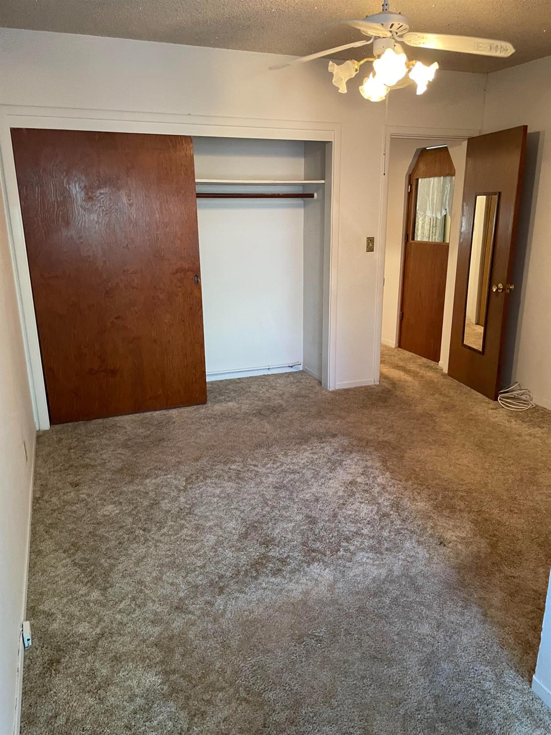 1506 Mitchell, Escalon, CA 95320