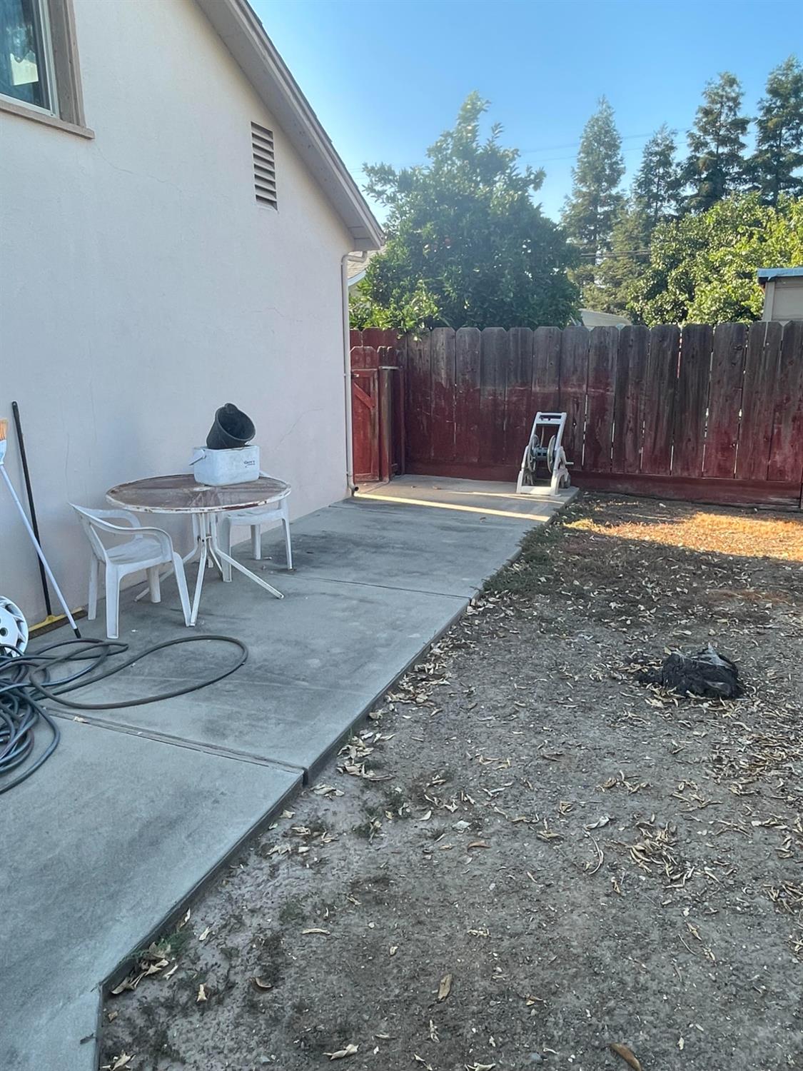 1506 Mitchell, Escalon, CA 95320