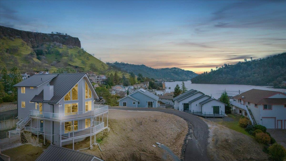 935 Foothill Rd, Copperopolis, CA 95228