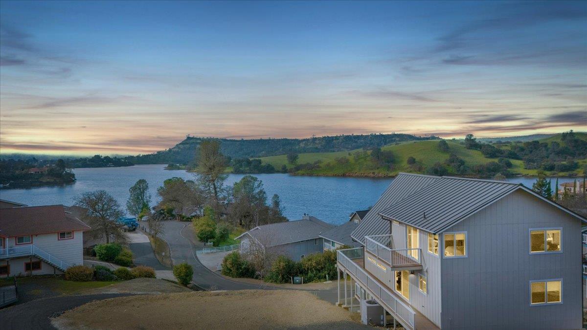 935 Foothill Rd, Copperopolis, CA 95228