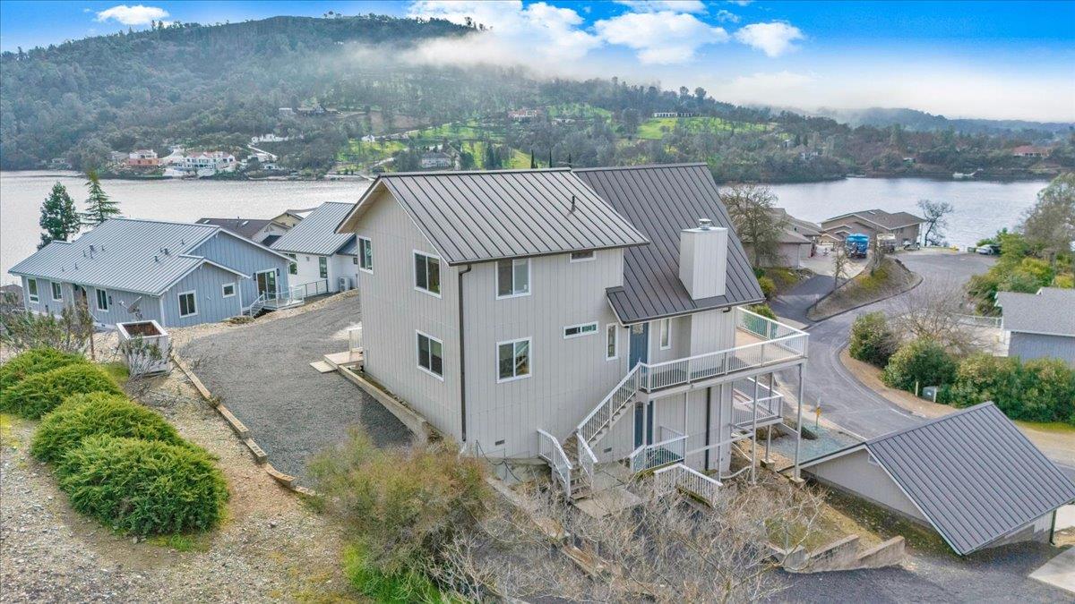 935 Foothill Rd, Copperopolis, CA 95228