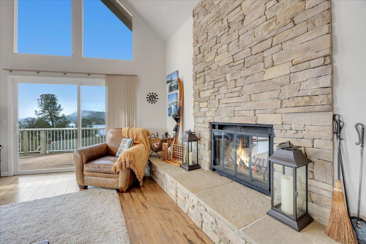 935 Foothill Rd, Copperopolis, CA 95228