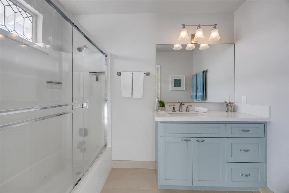 935 Foothill Rd, Copperopolis, CA 95228