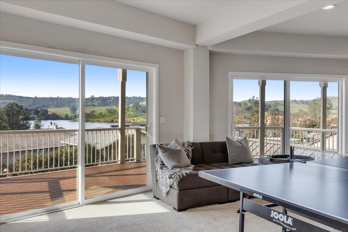 935 Foothill Rd, Copperopolis, CA 95228