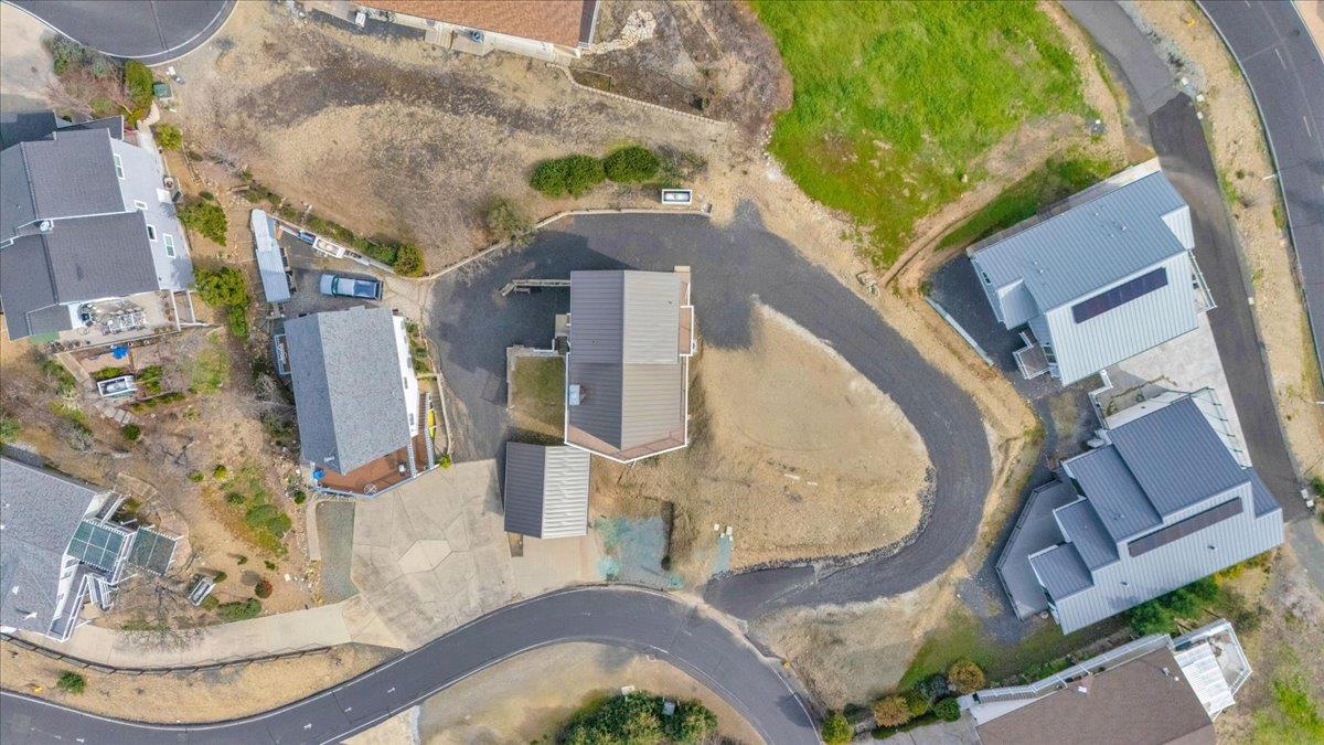 935 Foothill Rd, Copperopolis, CA 95228