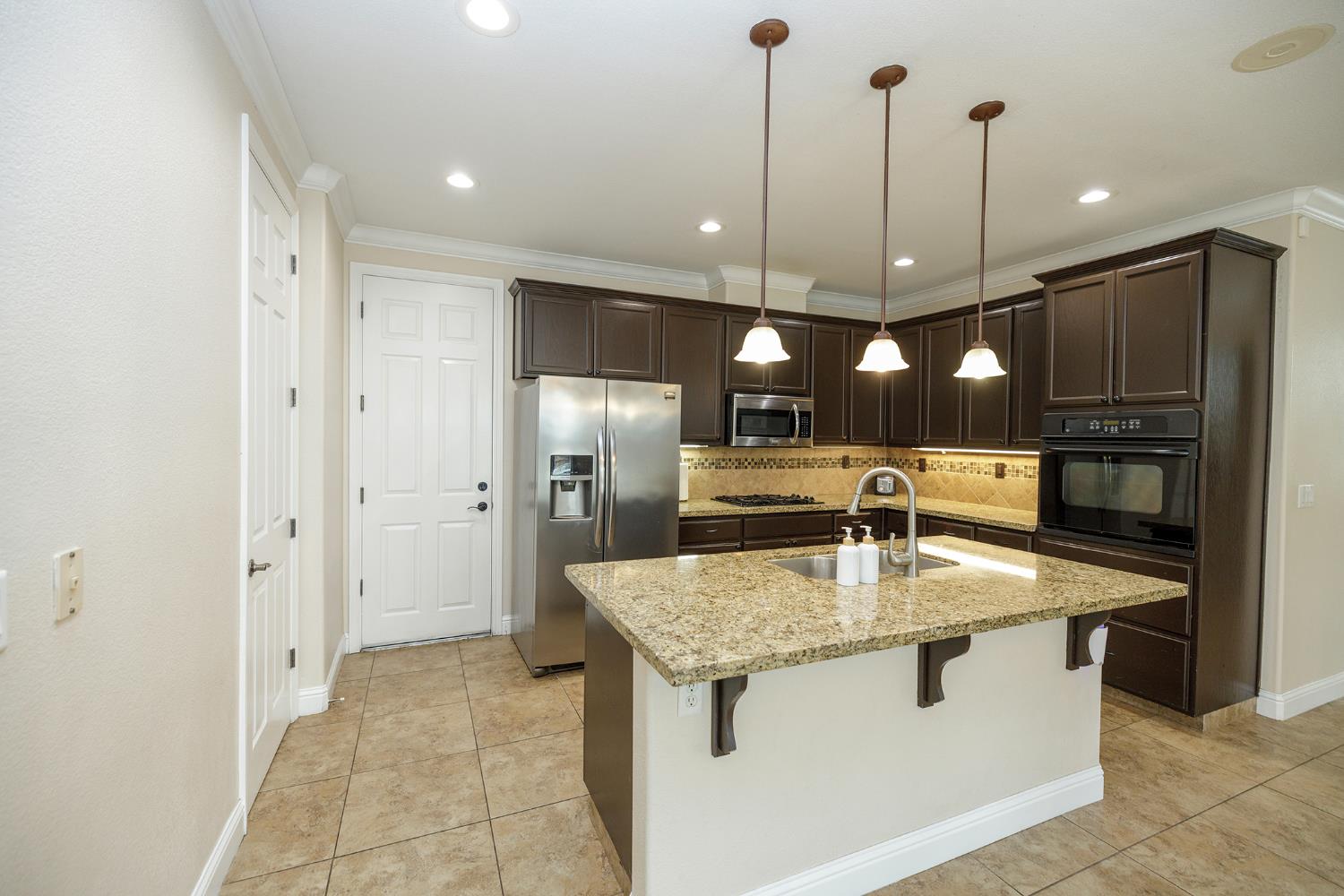 1537 Atlantic Ave, Ripon, CA 95366