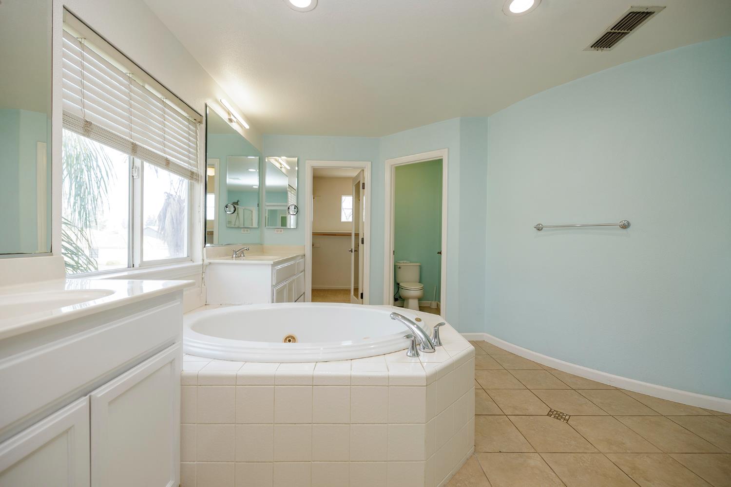 1537 Atlantic Ave, Ripon, CA 95366