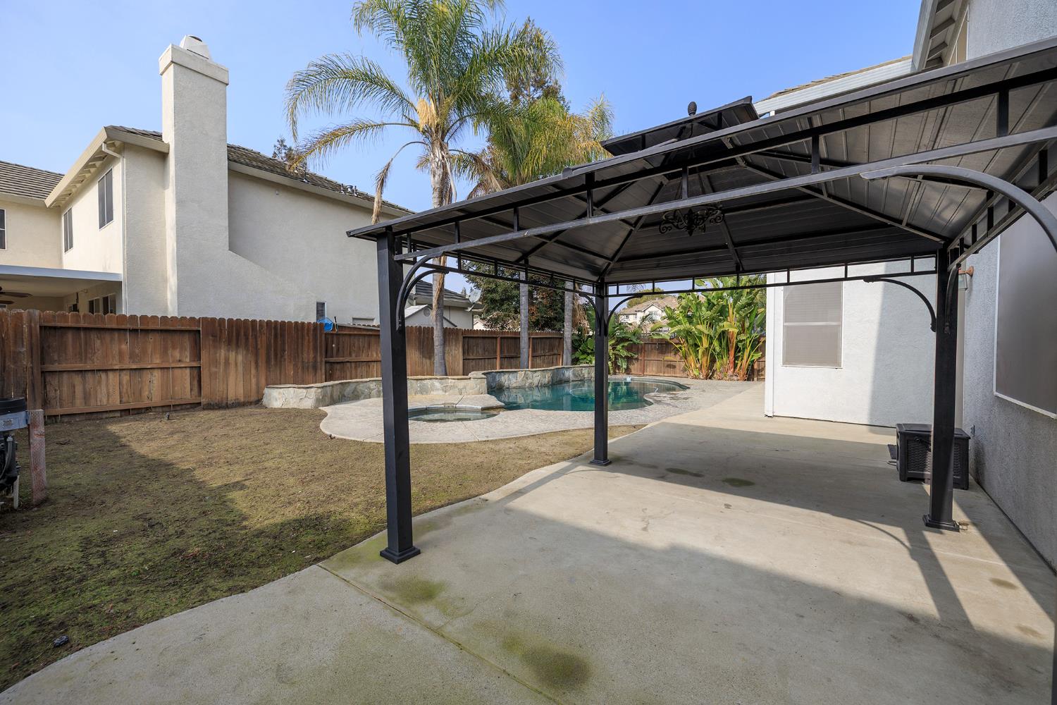 1537 Atlantic Ave, Ripon, CA 95366