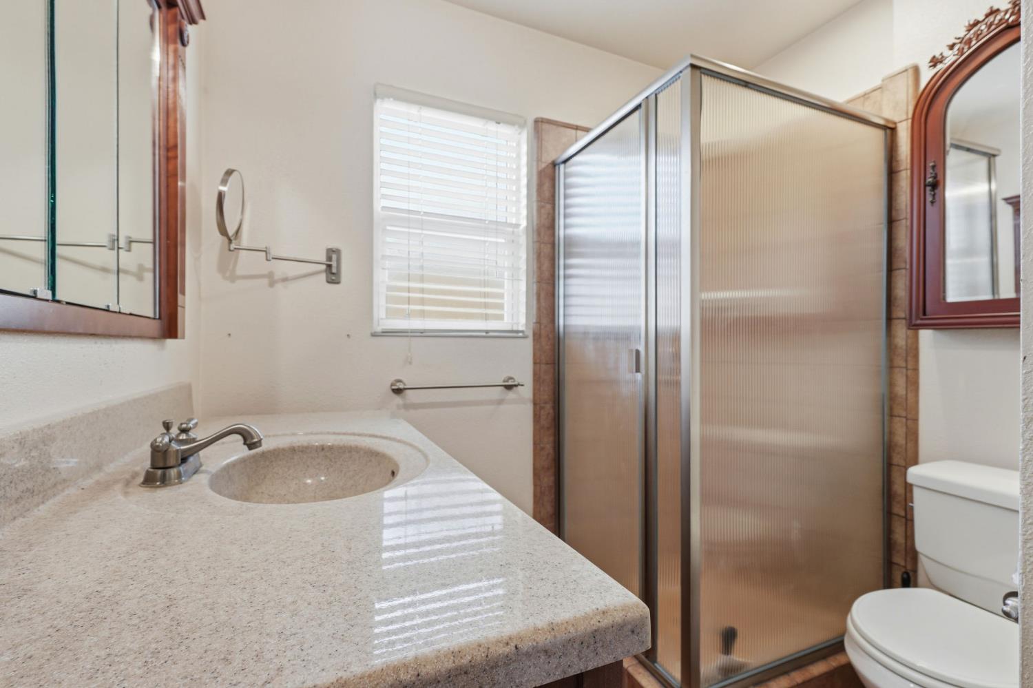 1623 Sandalwood Dr, Modesto, CA 95350