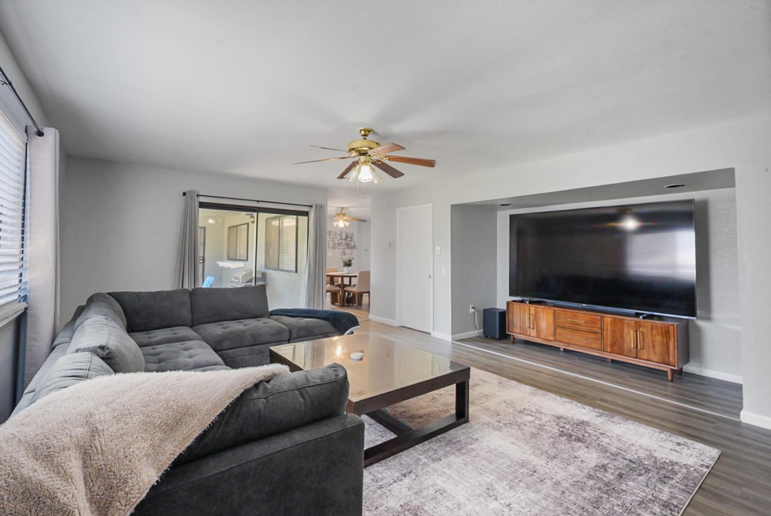 1648 Olivewood Ave, Manteca, CA 95336