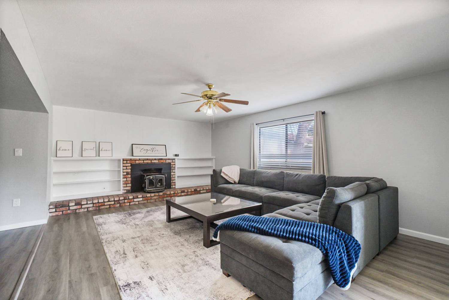 1648 Olivewood Ave, Manteca, CA 95336